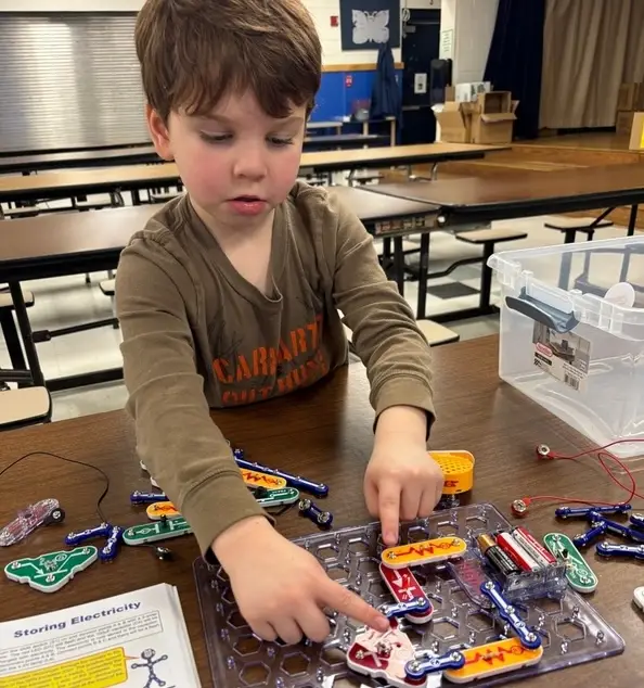 Snap circuits